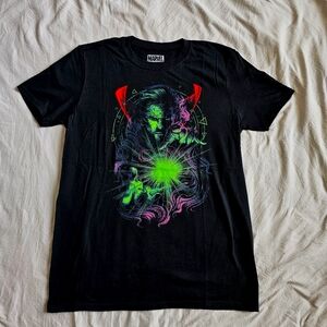 Medium Marvel tshirt